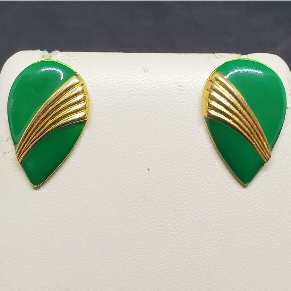 Vintage Green & Gold Earrings - Picture 1 of 3
